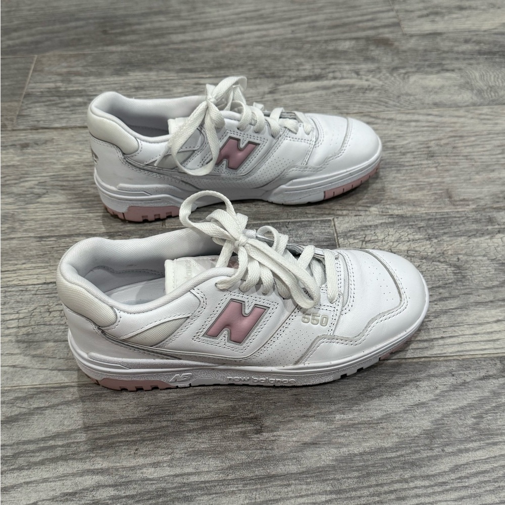 New Balance 550 pink white sneakers - Picture 3 of 9